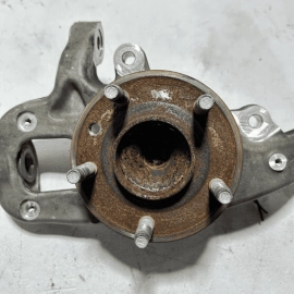 Front Right / Passenger Side Spindle Knuckle Hub Jaguar XE 2017-2020 OEM