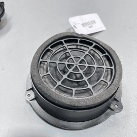 2015 - 2018 AUDI Q3 REAR RH RIGHT DOOR LOWER BOSE AUDIO SOUND SPEAKER OEM