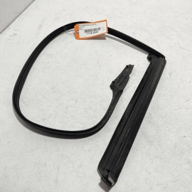 2017-2020 JAGUAR XE REAR RIGHT SIDE DOOR WINDOW ROOFLINE SEAL OEM