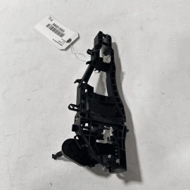 2017-2020 BMW 430I FRONT LEFT DRIVER DOOR EXTERIOR HANDLE BRACKET CARRIER O