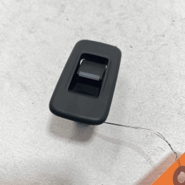 JAGUAR XE 2017-2020 FRONT PASSENGER SIDE DOOR WINDOW SWITCH & BEZEL COVER O