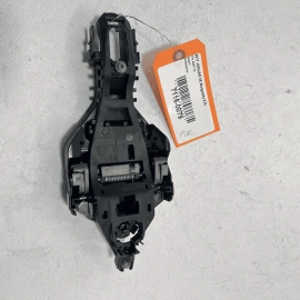 JAGUAR XE 2017-2020 FRONT PASSENGER SIDE EXTERIOR DOOR HANDLE BASE BRACKET 