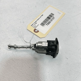 TOYOTA CAMRY 2018 - 2022 FRONT LEFT DRIVER SIDE DOOR LOCK CYLINDER OEM