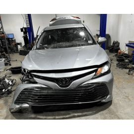 TOYOTA CAMRY FRONT LEFT DRIVER DOOR SHELL PROTECTOR INSULATOR OEM  2018-202