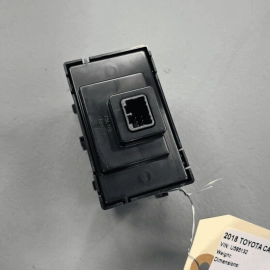 2018 - 2020 TOYOTA CAMRY XSE Seat Temperature Heater Control Switch OEM