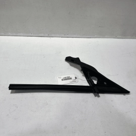 BMW XDRIVE 430I 2017-2020 FRONT PASSENGER SIDE DOOR WINDOW RUN CHANNEL SEAL
