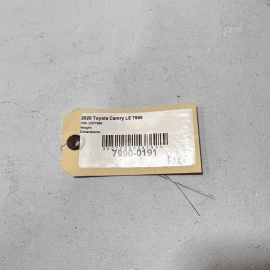 2018-2023 TOYOTA CAMRY AVALON REAR PASSENGER SIDE DOOR CORNER TRIM COVER OE 2018-2023 TOYOTA CAMRY AVALON REAR PASSENGER SIDE DOOR CORNER TRIM COVER OE