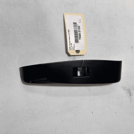 2018-2020 TOYOTA CAMRY REAR PASSENGER RH SIDE DOOR WINDOW SWITCH TRIM COVER