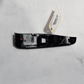 2018-2020 TOYOTA CAMRY REAR PASSENGER RH SIDE DOOR WINDOW SWITCH TRIM COVER