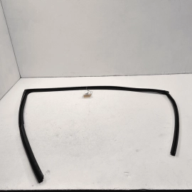 2018 - 2023 TOYOTA CAMRY FRONT PASSENGER SIDE WINDOW GLASS RUN CHANNEL SEAL