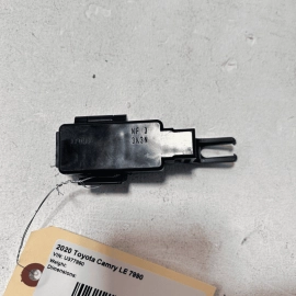 TOYOTA CAMRY 2018-2023 FUEL TUBE HOSE PIPE CLAMP BRACKET OEM TOYOTA CAMRY 2018-2023 FUEL TUBE HOSE PIPE CLAMP BRACKET OEM