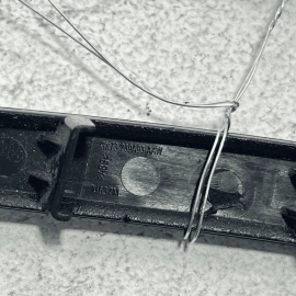 2017 - 2019 JAGUAR XE FRONT LEFT SIDE DOOR MOLDING TRIM COVER PANEL OEM