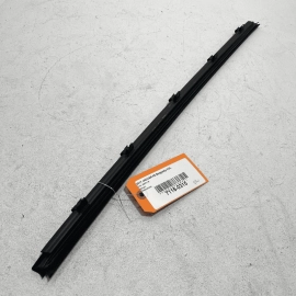 2017 - 2019 JAGUAR XE FRONT LEFT SIDE DOOR WINDOW INNER WEATHERSTRIP SEAL O