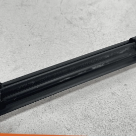 2017 - 2019 JAGUAR XE FRONT LEFT SIDE DOOR WINDOW INNER WEATHERSTRIP SEAL O