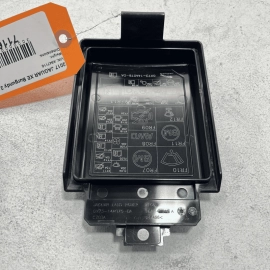 2017 - 2019 JAGUAR XE 2.0L FUSE RELAY BLOCK BOX UPPER COVER CAP OEM