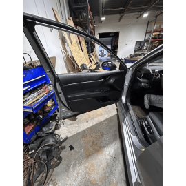 2018-23 TOYOTA CAMRY FWD REAR DRIVER SUBFRAME BRACE MOUNT BRACKET SUPPORT O