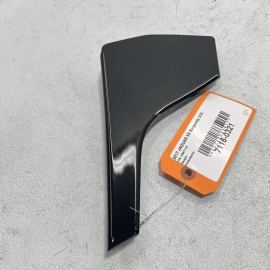 2017-2020 JAGUAR XE FRONT LEFT DRIVER SIDE INTERIOR DOOR PANEL BEZEL MOLDIN 2017-2020 JAGUAR XE FRONT LEFT DRIVER SIDE INTERIOR DOOR PANEL BEZEL MOLDIN