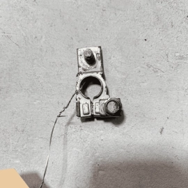 2018-2023 TOYOTA CAMRY BATTERY CABLE TERMINAL POSITIVE TERM OEM 2018-2023 TOYOTA CAMRY BATTERY CABLE TERMINAL POSITIVE TERM OEM