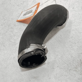 JAGUAR XE 2.0L INTERCOOLER DRIVER SIDE PRESSURE OUTLET HOSE PIPE OEM 2017