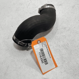 JAGUAR XE 2.0L INTERCOOLER DRIVER SIDE PRESSURE OUTLET HOSE PIPE OEM 2017