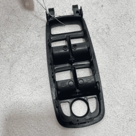 2017-2020 JAGUAR XE FRONT LEFT DRIVER DOOR MASTER WINDOW SWITCH BEZEL TRIM 