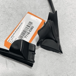 DEFECT 2017 - 2019 JAGUAR XE FRONT LEFT DRIVER SIDE DOOR Upper Weather-Stri