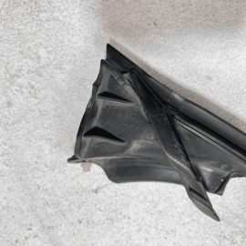 DEFECT 2017 - 2019 JAGUAR XE FRONT LEFT DRIVER SIDE DOOR Upper Weather-Stri