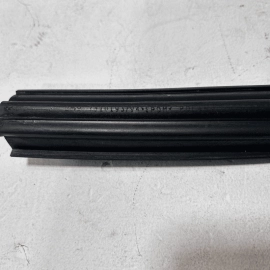 2017-2020 BMW 430i F36 FRONT LEFT DRIVER SIDE DOOR WINDOW RUN CHANNEL SEAL 
