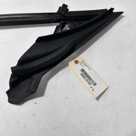 2017-2020 BMW 430i F36 FRONT LEFT DRIVER SIDE DOOR WINDOW RUN CHANNEL SEAL 