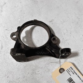2018-2023 Toyota Camry Axle Drive Shaft Bearing Support Bracket Front Right