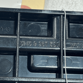 2017-2020 BMW M440i F32 F36 DASH STORAGE COMPARTMENT RETAINER PLATE BRACKET