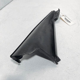 2017 - 2023 AUDI Q7 FRONT PASSENGER SIDE WINDSHIELD WATER DRAIN DEFLECTOR O 2017 - 2023 AUDI Q7 FRONT PASSENGER SIDE WINDSHIELD WATER DRAIN DEFLECTOR O