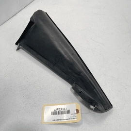 2017 - 2023 AUDI Q7 FRONT PASSENGER SIDE WINDSHIELD WATER DRAIN DEFLECTOR O 2017 - 2023 AUDI Q7 FRONT PASSENGER SIDE WINDSHIELD WATER DRAIN DEFLECTOR O