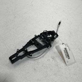 2017-2020 BMW 440I 430I FRONT PASSENGER DOOR EXTERIOR HANDLE BASE BRACKET O