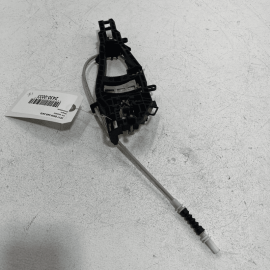 2017-2020 BMW 440I 430I FRONT PASSENGER DOOR EXTERIOR HANDLE BASE BRACKET O