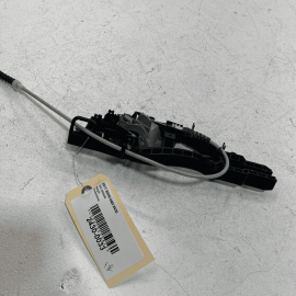 2017-2020 BMW 440I 430I FRONT PASSENGER DOOR EXTERIOR HANDLE BASE BRACKET O