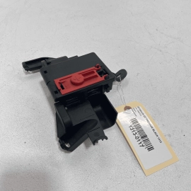 2017 - 2018 AUDI Q7 POSITIVE BATTERY DISTRIBUTOR JUNCTION BOX OEM