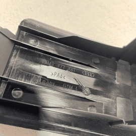 2017 - 2019 AUDI Q7 FRONT LEFT OR RIGHT UNDER SEAT FLOOR COVER CAP TRIM OEM 2017 - 2019 AUDI Q7 FRONT LEFT OR RIGHT UNDER SEAT FLOOR COVER CAP TRIM OEM