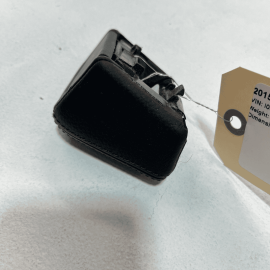 10-16 PORSCHE PANAMERA REAR PASSENGER SIDE C PILLAR ARMREST EXTENSION COVER