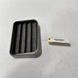2010-16 PORSCHE PANAMERA S REAR RIGHT PASSENGER DRAFTER PRESSURE VENT GRILL