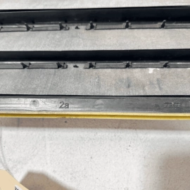 2010-2016 PORSCHE PANAMERA S REAR LEFT DRIVER DRAFTER PRESSURE VENT GRILLE 