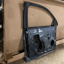2009-2017 GMC ACADIA Chevrolet Traverse FRONT LEFT DRIVER SIDE DOOR SHELL O