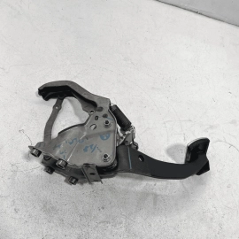 2015 - 2017 LEXUS NX200T NX300H BRAKE STOP PEDAL ASSEMBLY w/ PAD OEM