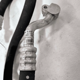 2017 - 2020 BMW 440i A/C AC AIR CONDITIONING REFRIGERANT SUCTION HOSE PIPE 