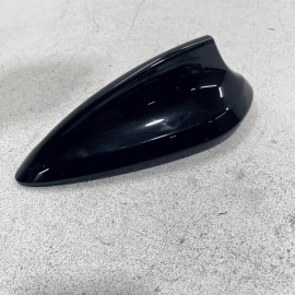 2017-2020 BMW 440I 430I M4 ROOF SHARK FIN ANTENNA RADIO COVER OEM A89 2017-2020 BMW 440I 430I M4 ROOF SHARK FIN ANTENNA RADIO COVER OEM A89