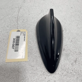 2017-2020 BMW 440I 430I M4 ROOF SHARK FIN ANTENNA RADIO COVER OEM A89 2017-2020 BMW 440I 430I M4 ROOF SHARK FIN ANTENNA RADIO COVER OEM A89