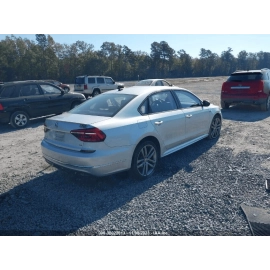 VOLKSWAGEN PASSAT 2006-2022 FRONT OR REAR DOOR LOWER INTERIOR REFLECTOR OEM