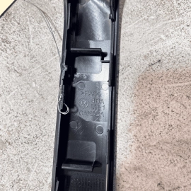 VOLKSWAGEN PASSAT 2016-2022 FRONT DRIVER SIDE DOOR PANEL HANDLE TRIM COVER 