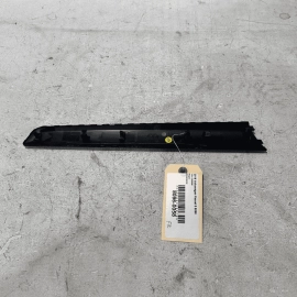 VOLKSWAGEN PASSAT 2016-2019 FRONT DRIVER SIDE DOOR PANEL MOLDING TRIM COVER VOLKSWAGEN PASSAT 2016-2019 FRONT DRIVER SIDE DOOR PANEL MOLDING TRIM COVER