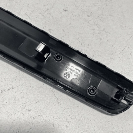 VOLKSWAGEN PASSAT 2016-2019 FRONT DRIVER SIDE DOOR PANEL MOLDING TRIM COVER VOLKSWAGEN PASSAT 2016-2019 FRONT DRIVER SIDE DOOR PANEL MOLDING TRIM COVER